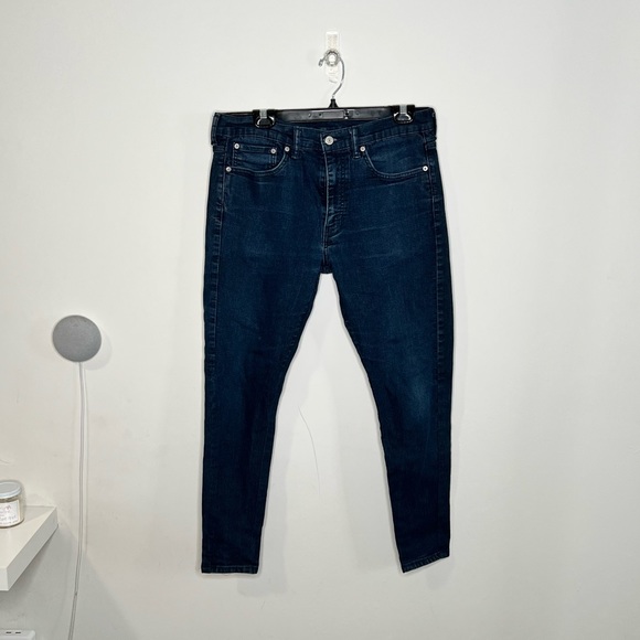 Levi’s dark wash skinny Jean. - Picture 1 of 4